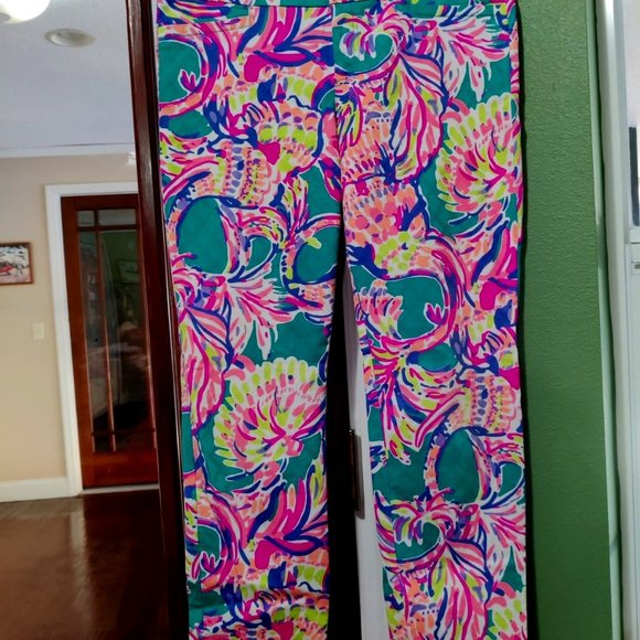 Lilly Pulitzer Pants - VEUC Sz 8 Lilly Pulitzer Jade Green Fuchsia White Paisley print Kelly Pant